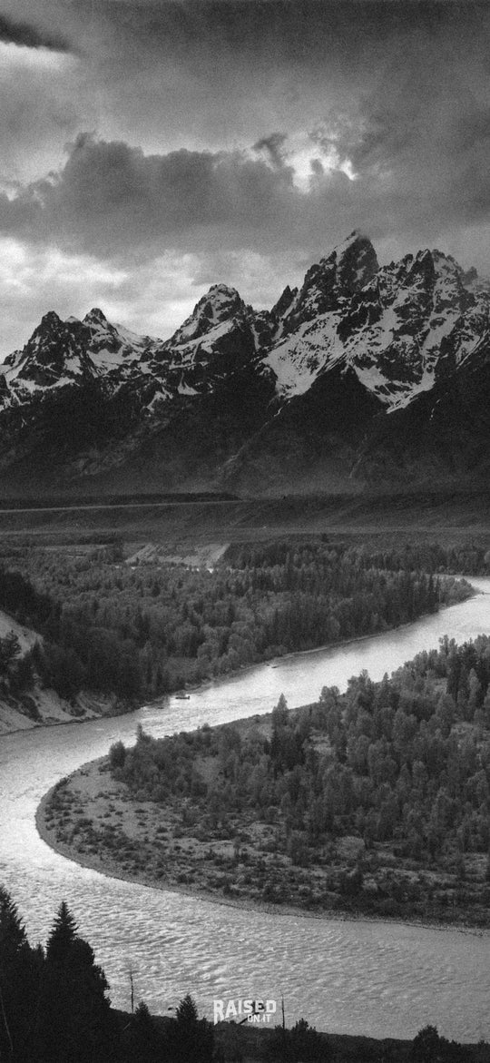 Free vintage Americana phone wallpaper, Tetons 1942
